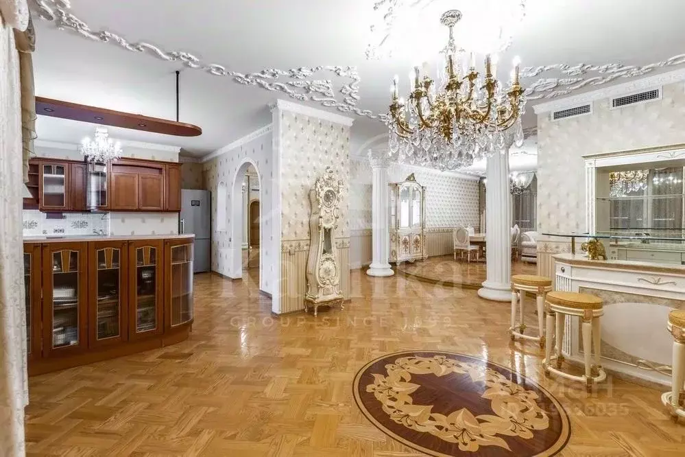 4-к кв. Москва ул. Красная Пресня, 7 (218.8 м) - Фото 0