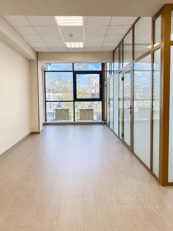 Офис в Иркутская область, Иркутск ул. 5-й Армии, 2/1 (66 м) - Фото 2