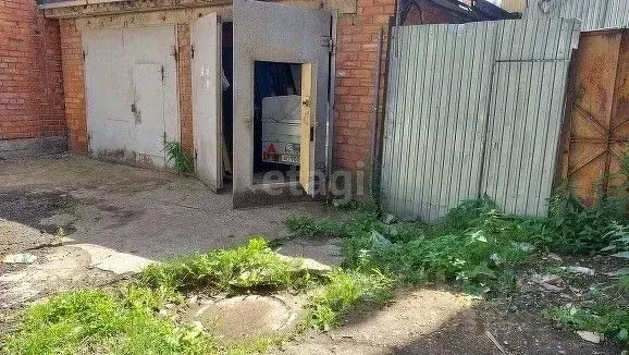 Гараж в Коми, Сыктывкар Октябрьский просп., 84 (16 м) - Фото 0