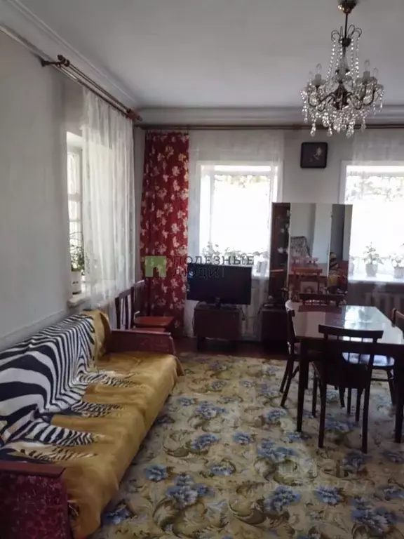 Дом в Иркутская область, Ангарск ул. Макаренко, 54 (53 м) - Фото 1