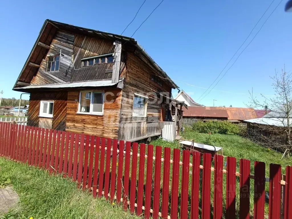 Дом в Удмуртия, Завьяловский район, с. Азино Железнодорожная ул., 2 ... - Фото 0