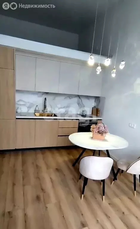 1-комнатная квартира: Тюмень, улица Геннадия Куцева, 3 (47 м) - Фото 1
