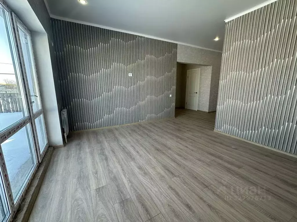 Дом в Оренбургская область, с. Сакмара ул. Дзержинского, 22А (87 м) - Фото 1