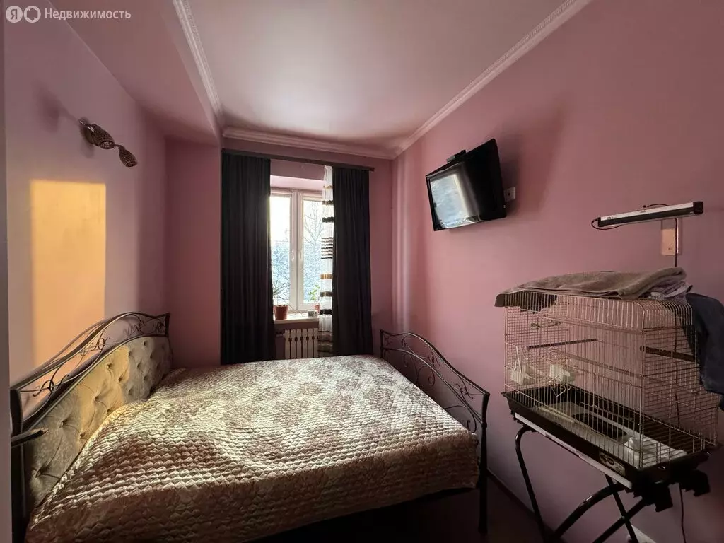 3-комнатная квартира: Новокузнецк, улица Кирова, 25 (55 м) - Фото 1