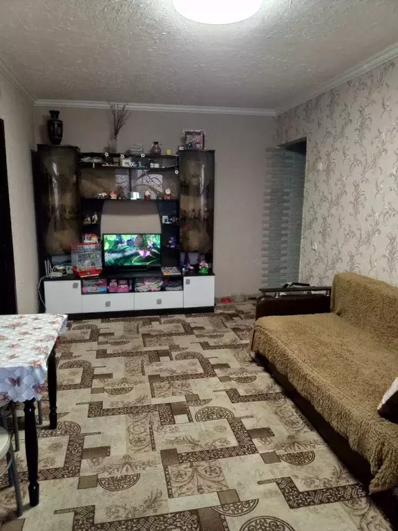Продаётся 4-к квартира, 66 м - Фото 1