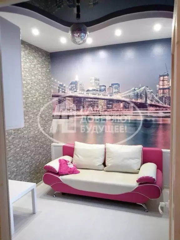 2-к. квартира, 55 м, 2/4 эт. - Фото 1