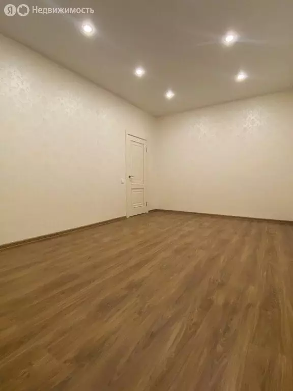 3-комнатная квартира: Нижний Новгород, проспект Гагарина, 110А (74.4 ... - Фото 2