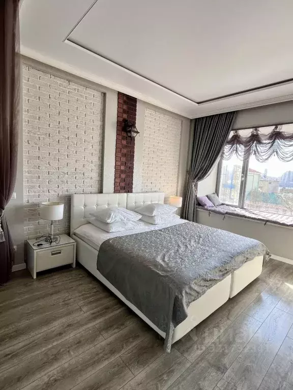 1-к кв. Приморский край, Владивосток Светланская ул., 37 (25.0 м) - Фото 0