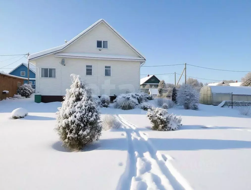 Дом в Ленинградская область, Киришский район, Будогощское городское ... - Фото 1