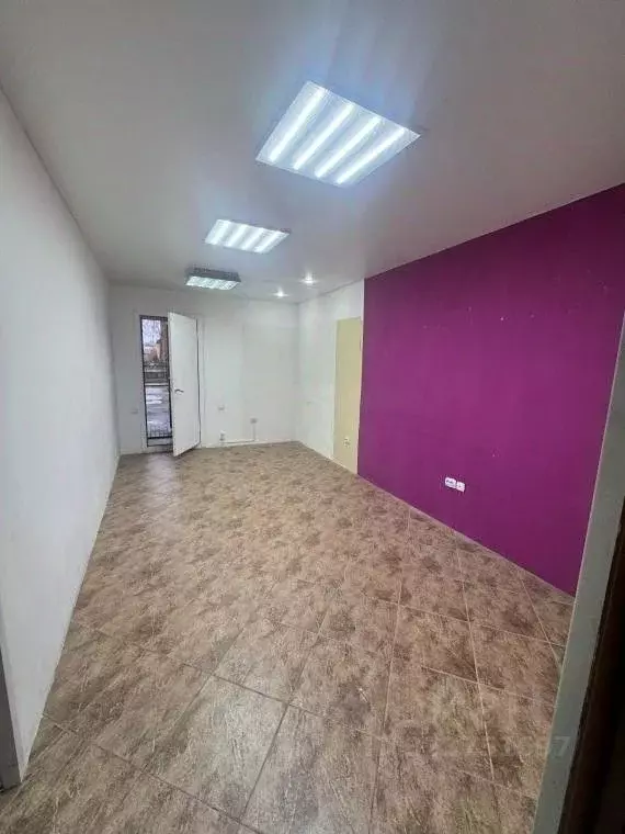 Помещение свободного назначения в Татарстан, Зеленодольск ул. Карла ... - Фото 1