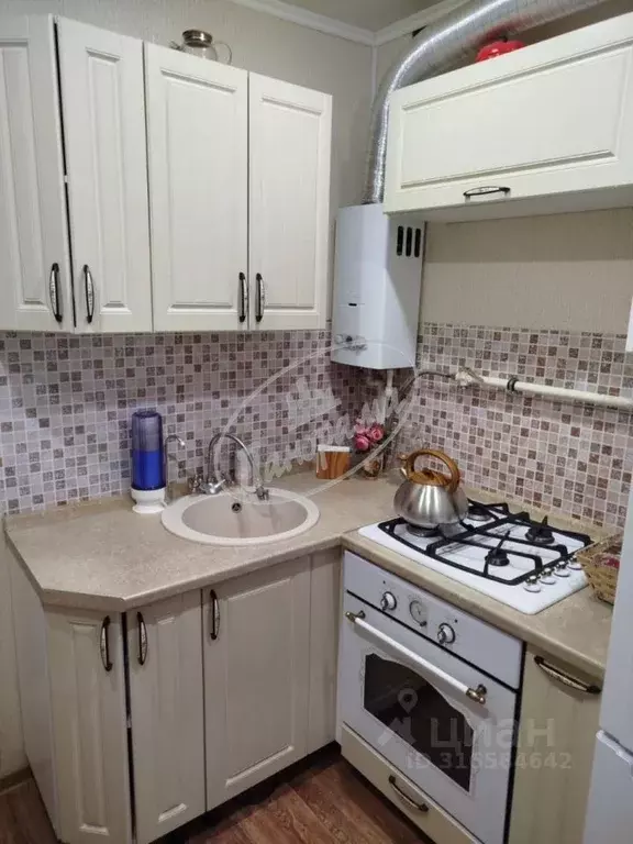 3-к кв. Калужская область, Калуга Турынино мкр, ул. Турынинская, 8 ... - Фото 2