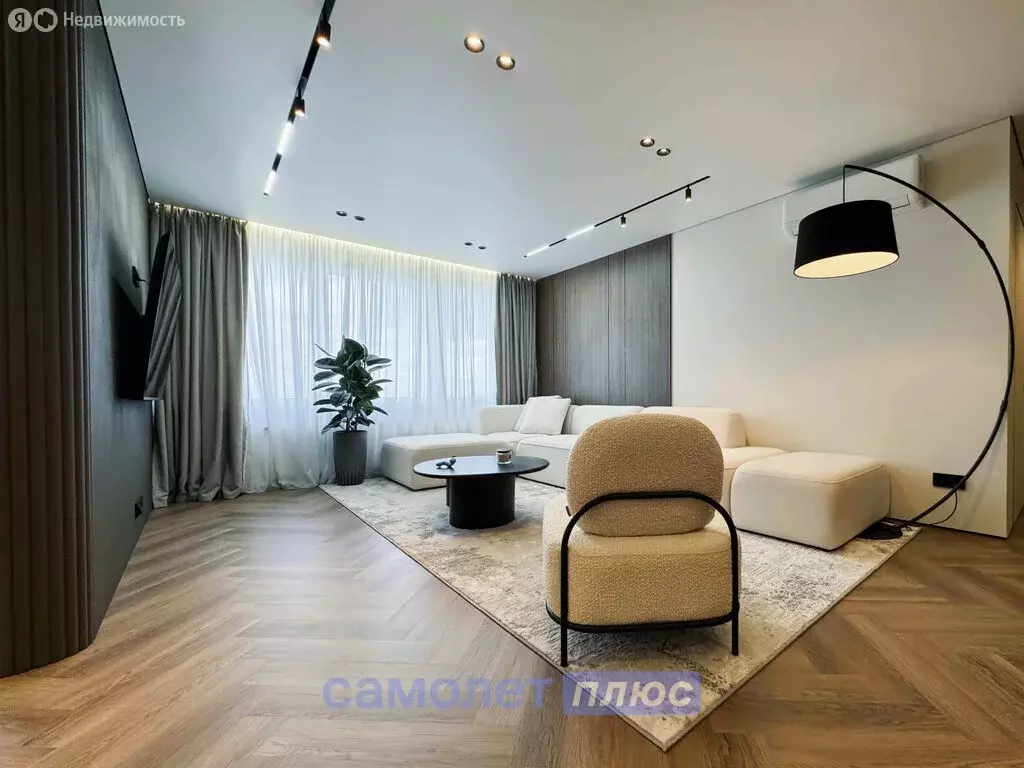 3-комнатная квартира: Чебоксары, улица Энергетиков, 17к1 (94.8 м) - Фото 0