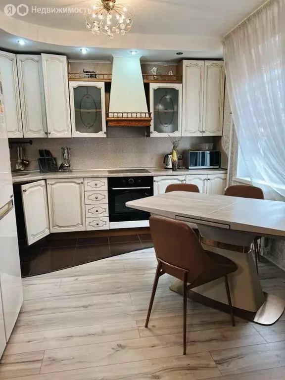 4-комнатная квартира: Петропавловск-Камчатский, улица Вольского, 22 ... - Фото 2