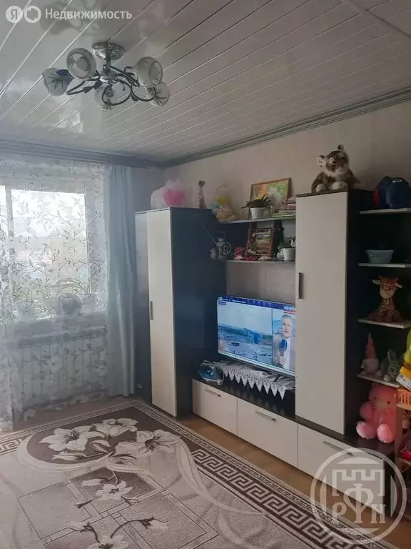 1-комнатная квартира: посёлок Батецкий, Первомайская улица, 42 (38 м) - Фото 0