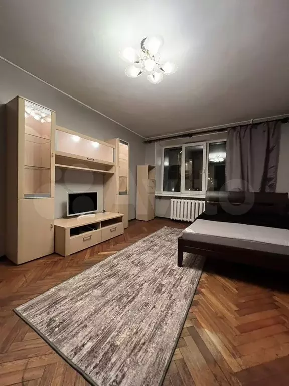 2-к. квартира, 48 м, 1/9 эт. - Фото 0