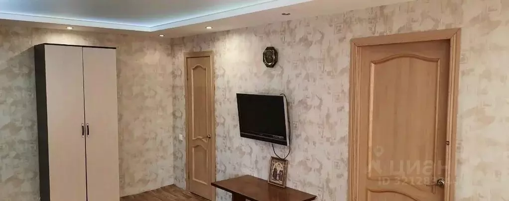 2-к кв. Свердловская область, Екатеринбург ул. Ильича, 71В (44.0 м) - Фото 0