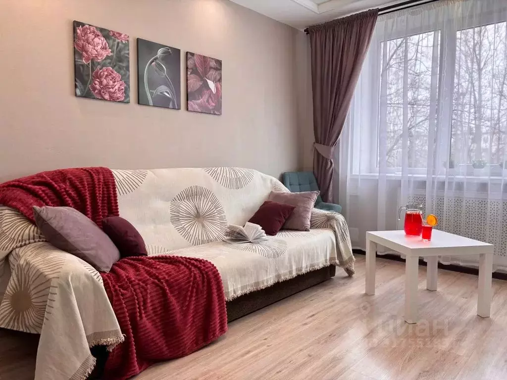 2-к кв. Карелия, Петрозаводск ул. Перттунена, 3 (46.0 м) - Фото 1