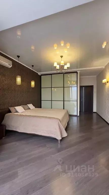 4-к кв. Татарстан, Казань ул. Габдуллы Кариева, 10 (130.0 м) - Фото 0