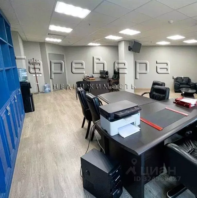 Офис в Красноярский край, Красноярск ул. Авиаторов, 49 (52 м) - Фото 2