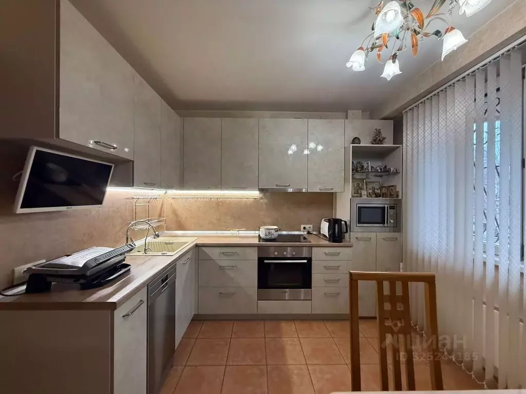 3-к кв. Москва ул. Островитянова, 5К1 (74.5 м) - Фото 1