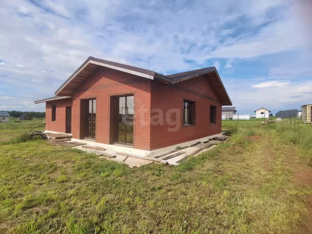Дом в Кировская область, Киров городской округ, д. Гуси ул. Березовая, ... - Фото 0