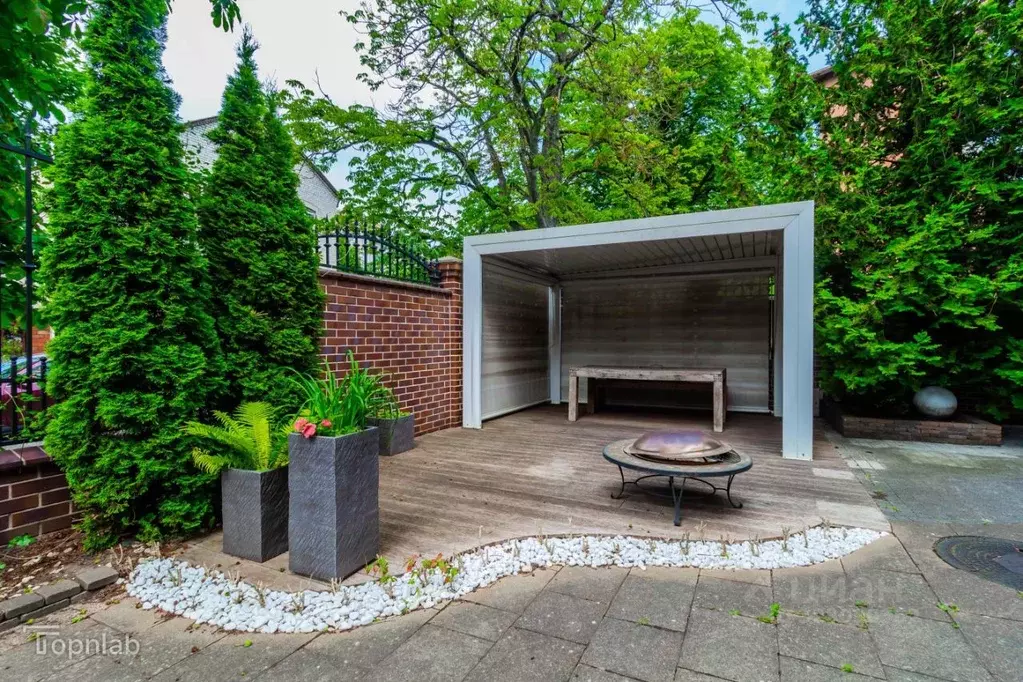 Дом в Калининградская область, Калининград ул. Грибоедова, 16 (489 м) - Фото 2