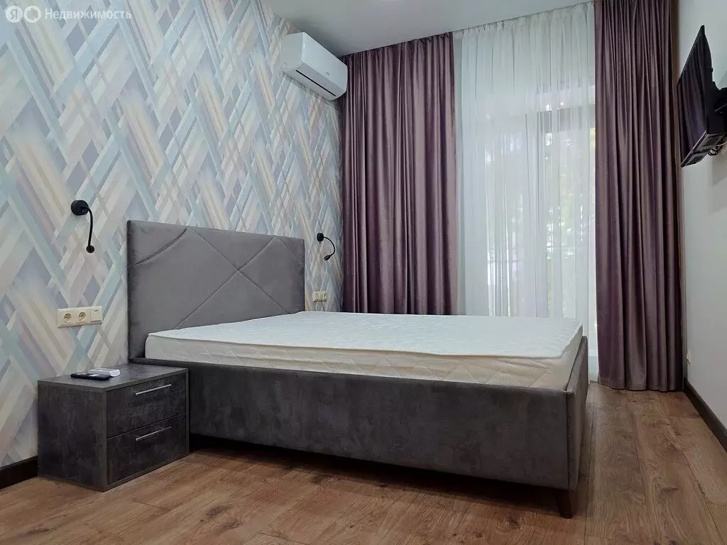 2-комнатная квартира: Алушта, улица Горького, 9А (56.6 м) - Фото 0