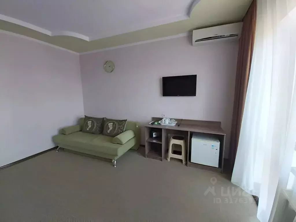 Комната Крым, Сакский район, Новофедоровка пгт ул. Прибрежная, 20 - Фото 1