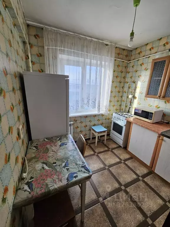 2-к кв. Омская область, Омск ул. Труда, 1 (48.0 м) - Фото 2