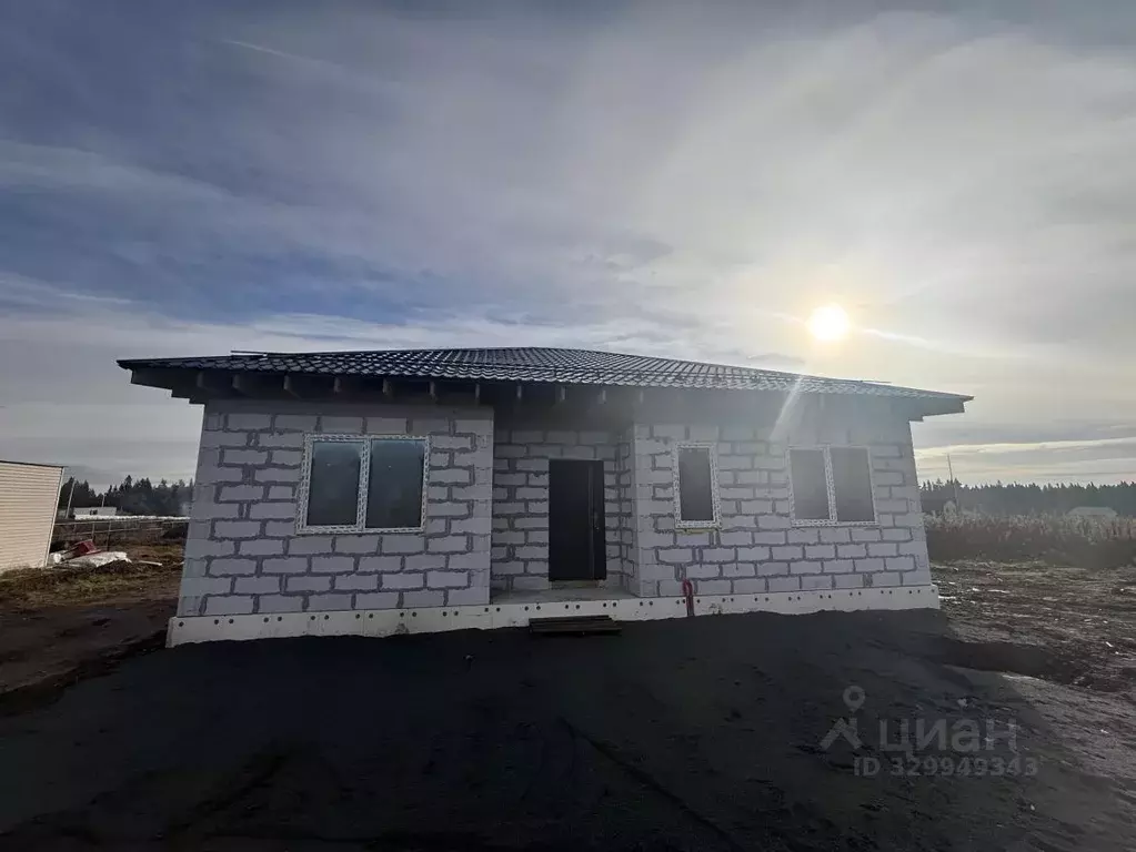 Коттедж в Свердловская область, Ревда ул. Ракитовая (100 м) - Фото 1