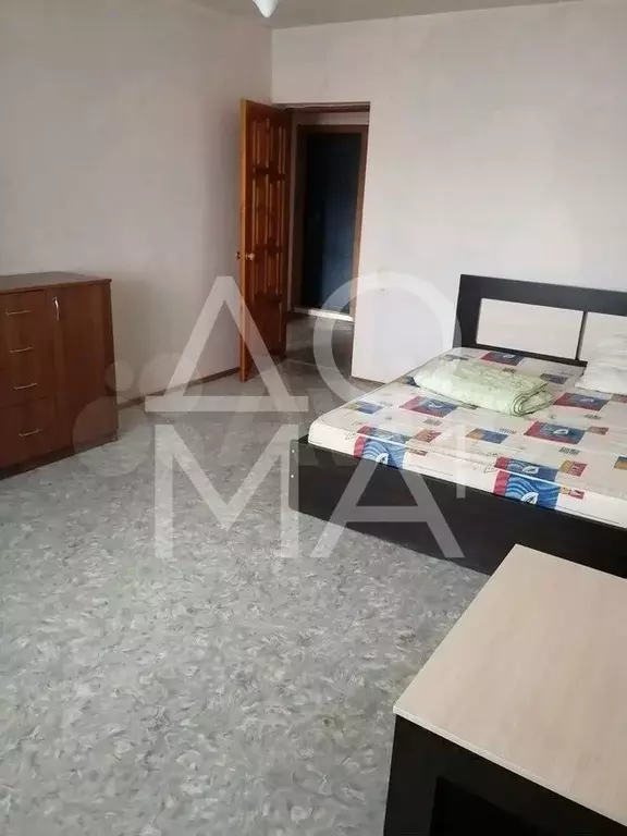 1-к. квартира, 40 м, 10/10 эт. - Фото 0