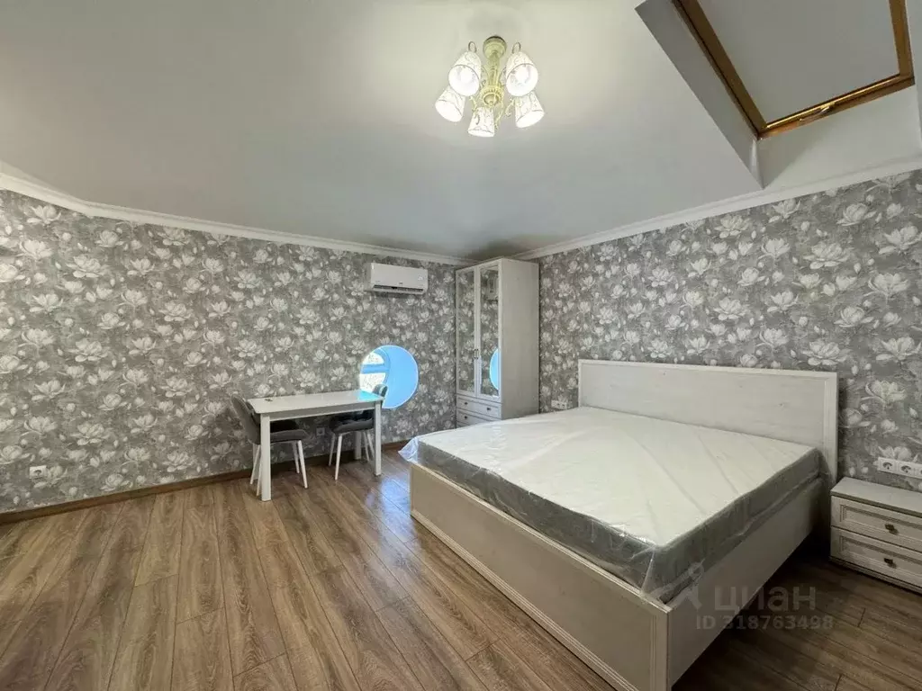Студия Крым, Ялта наб. Имени В.И. Ленина, 13 (31.4 м) - Фото 0