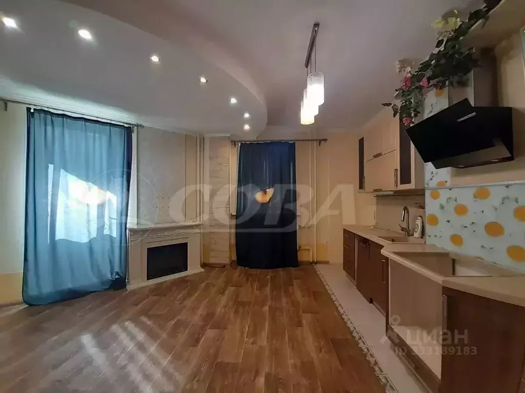 2-к кв. Тюменская область, Тюмень ул. Василия Гольцова, 3 (75.5 м) - Фото 2