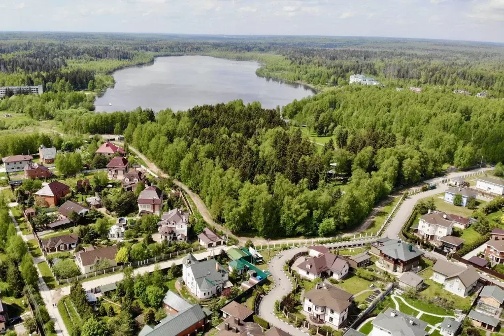 Участок в Московская область, Дмитровский муниципальный округ, пос. ... - Фото 1