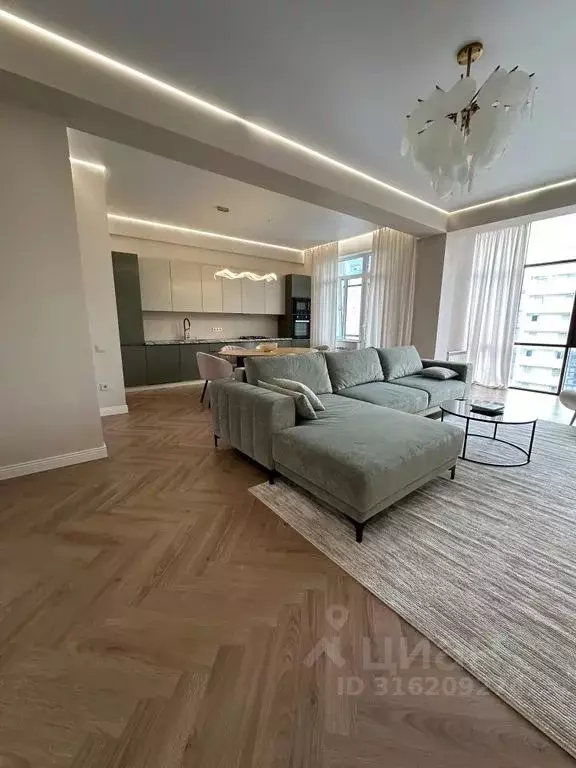 2-к кв. Дагестан, Махачкала ул. Времена Года, 9к1 (90.0 м) - Фото 1
