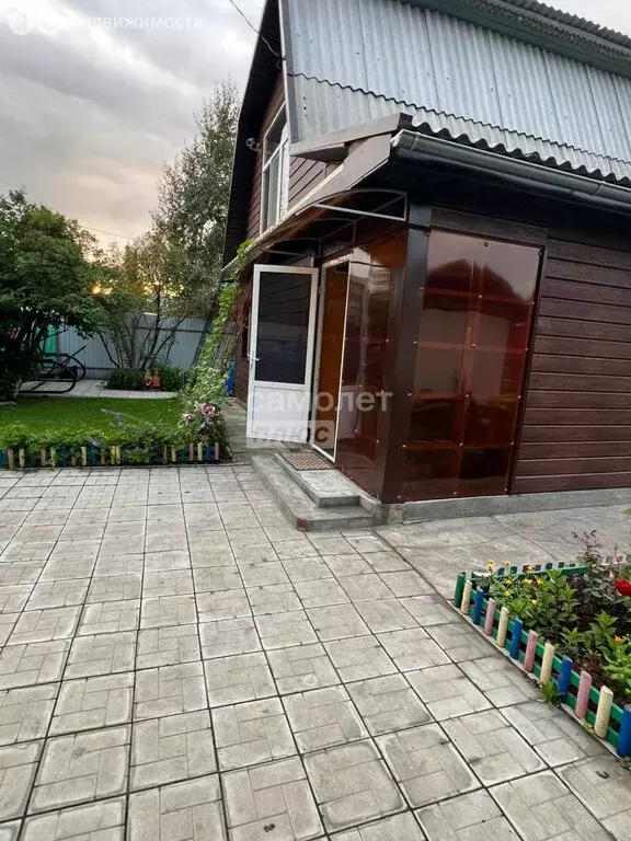 Дом в Новоомское сельское поселение, СТ Колос-3 (60.1 м) - Фото 1