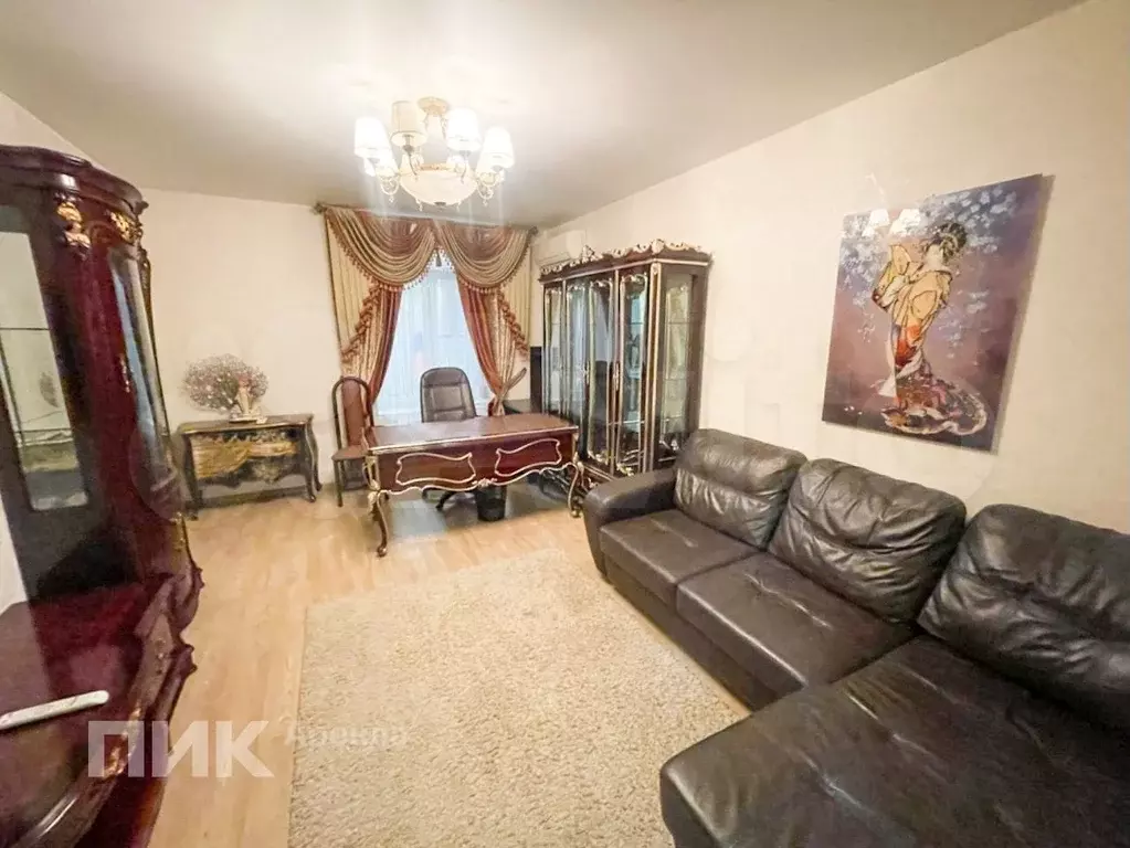 3-к. квартира, 77 м, 1/3 эт. - Фото 0