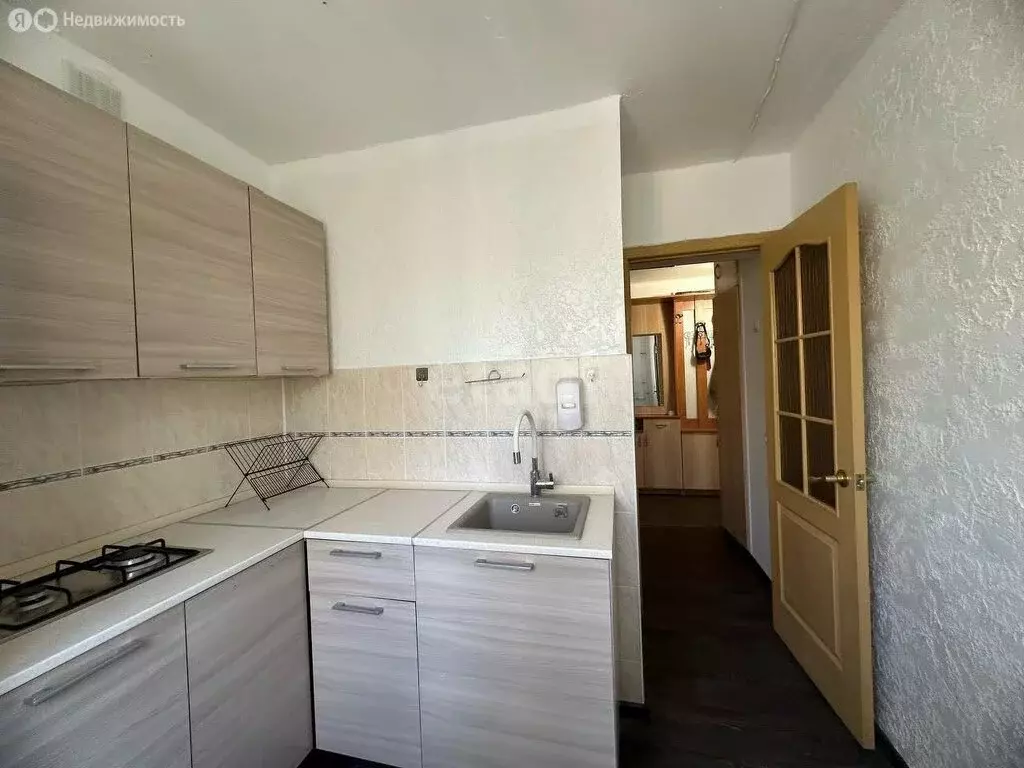 3-комнатная квартира: Воронеж, Беговая улица, 8/2 (52.3 м) - Фото 0