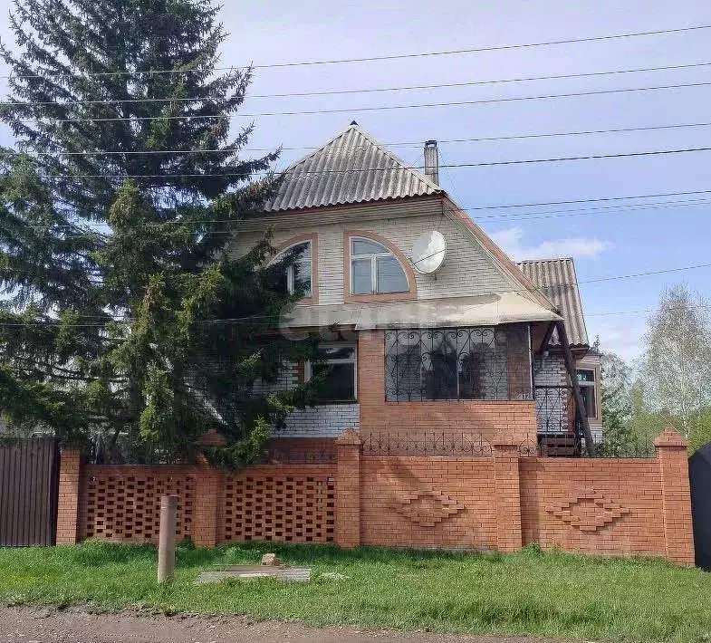 Дом в Красноярский край, Красноярск городской округ, пос. Минино ул. ... - Фото 1