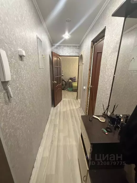 2-к кв. Брянская область, Брянск ул. Академика Королева, 8 (45.0 м) - Фото 0