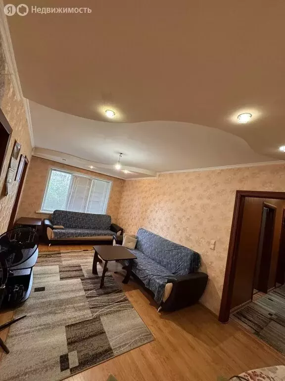 4-комнатная квартира: Курск, улица Серёгина, 31 (60.7 м) - Фото 1