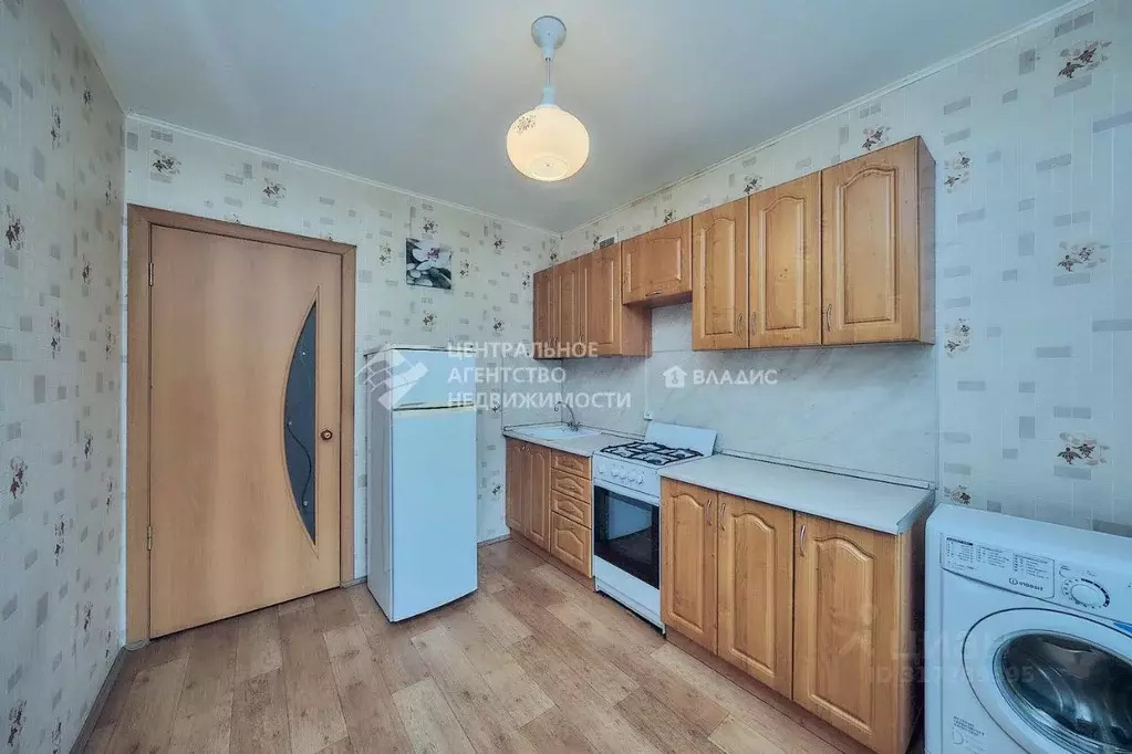 1-к кв. Рязанская область, Рязань ул. Большая, 94 (36.0 м) - Фото 0