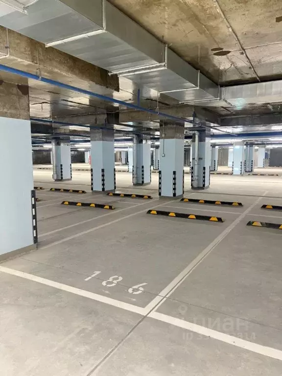 Гараж в Свердловская область, Екатеринбург Сибирский мкр, Жилой ... - Фото 1