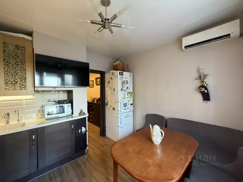 3-к кв. Москва Витебская ул., 3К1 (74.5 м) - Фото 2
