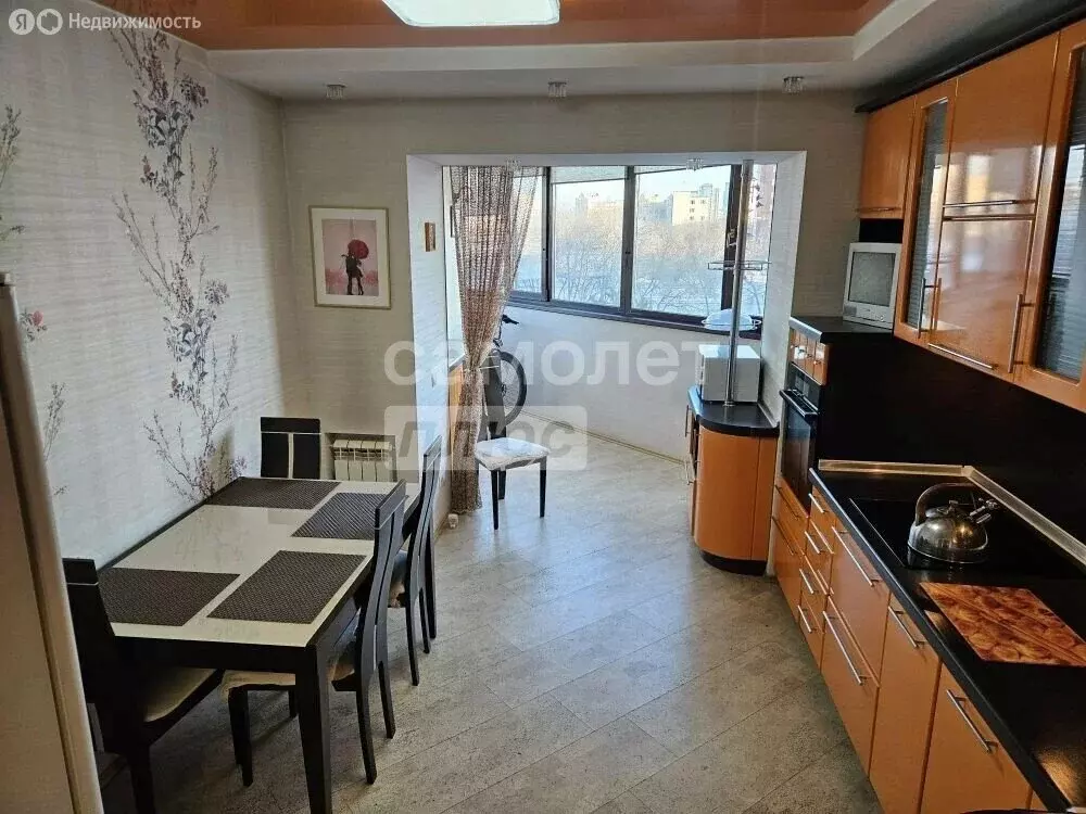3-комнатная квартира: Омск, проспект Комарова, 9к2 (88 м) - Фото 2