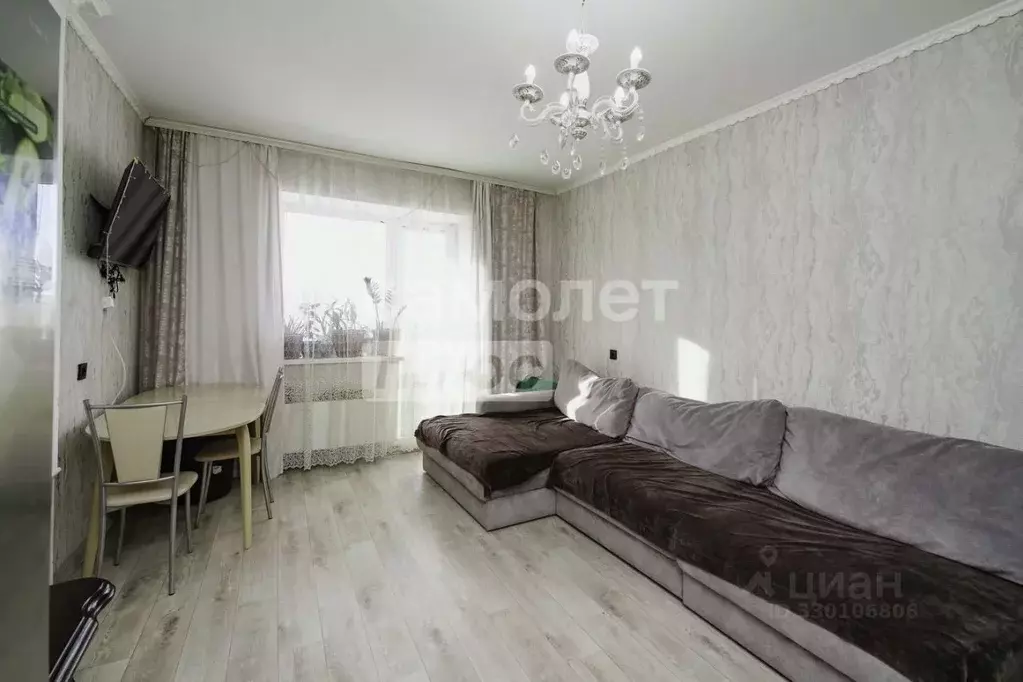 1-к кв. Омская область, Омск ул. 3-я Енисейская, 32/2 (39.7 м) - Фото 1