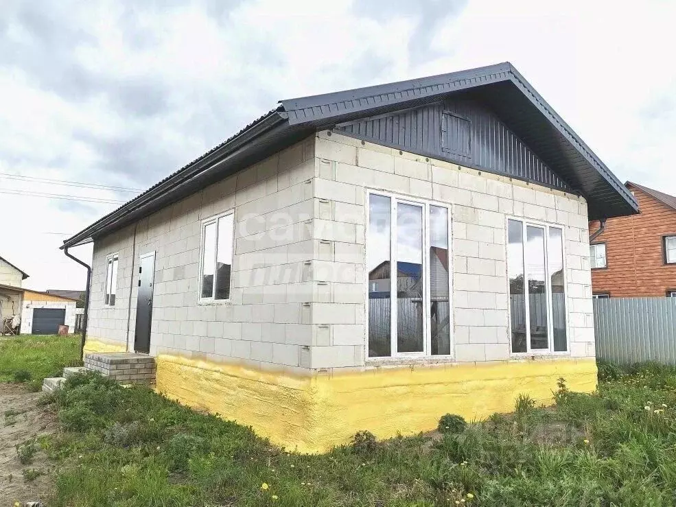 Дом в Алтайский край, Барнаул городской округ, пос. Лесной пер. 30-й, ... - Фото 1