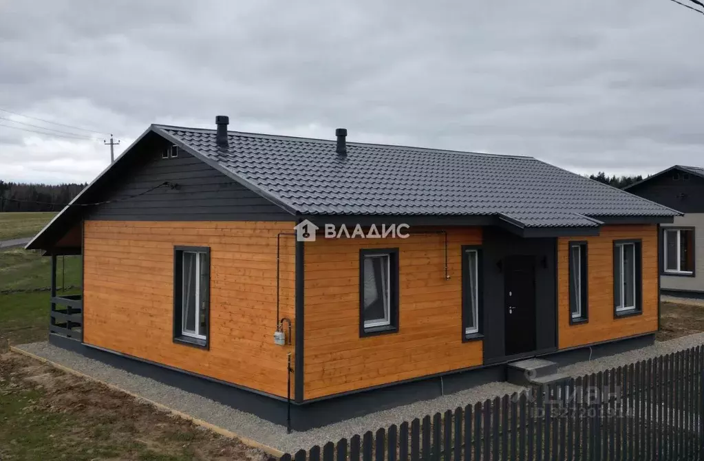 Дом в Калужская область, Жуковский муниципальный округ, д. Тайдашево ... - Фото 1