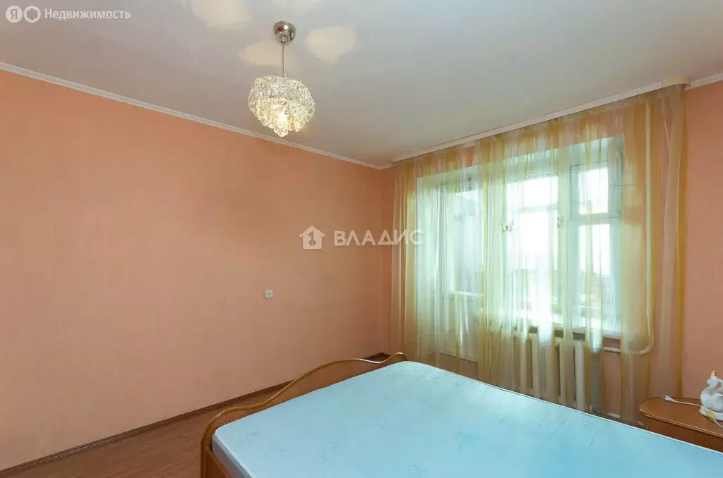 2-комнатная квартира: Тобольск, улица Радищева, 1 (62.2 м) - Фото 2