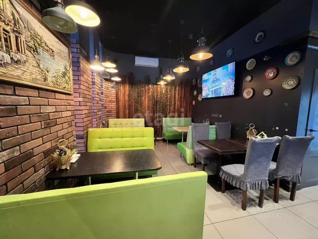 Помещение свободного назначения в Свердловская область, Екатеринбург ... - Фото 1